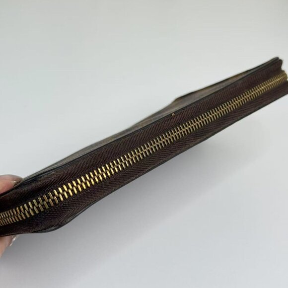 Louis Vuitton Damier Ebene Large Wallet Classic Brown Checkered Design Zippered - Picture 7 of 8